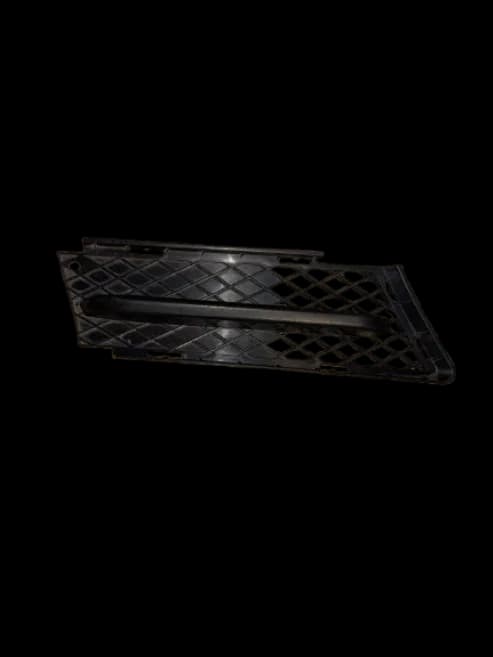 Grille de pare-chocs droite BMW Série 3 (E90) · 2006